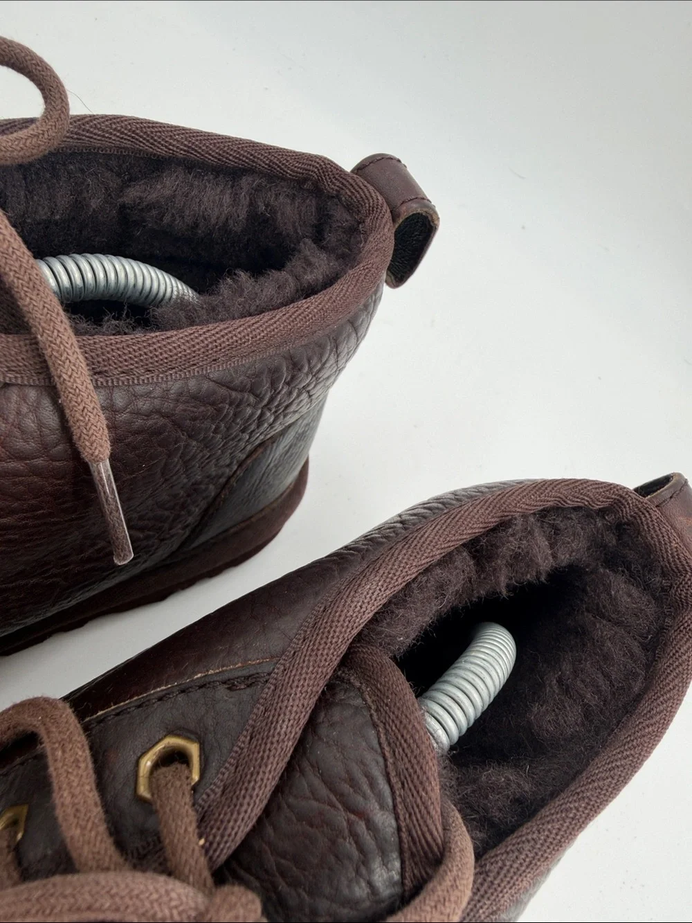UGG neumel dark